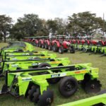 Tratores e implementos vão apoiar a produção da agricultura familiar nos assentamentos, pequenas propriedades, quilombolas e aldeias indígenas