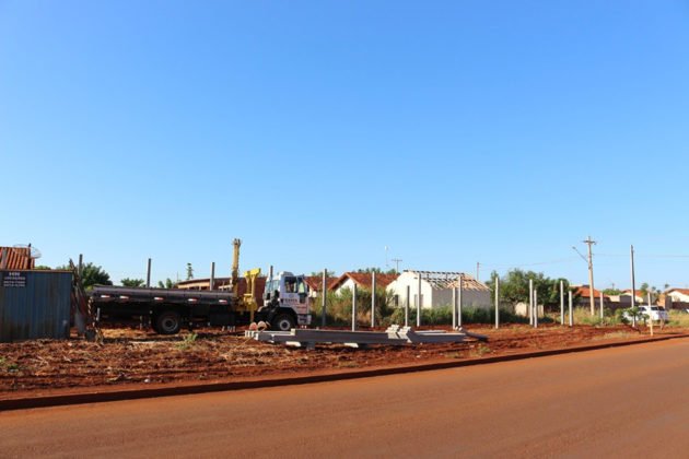 Centro de Comercializa&ccedil;&atilde;o est&aacute; recebendo R$ 300 mil de emenda de Vander e Zeca e contrapartida do Estado