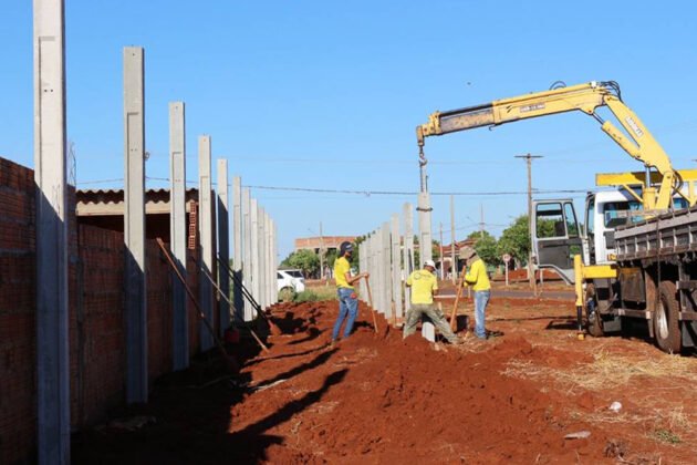 Centro de Comercializa&ccedil;&atilde;o est&aacute; recebendo R$ 300 mil de emenda de Vander e Zeca e contrapartida do Estado