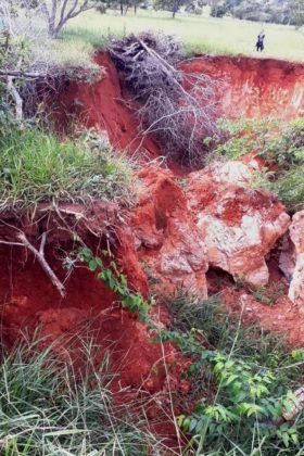 Dolinas no Assentamento Serra Alegre causam inseguran&ccedil;a a assentados e ao meio ambiente