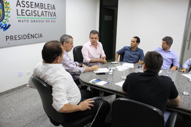 Deputados estaduais e federais v&atilde;o intermediar tratativas para pavimentar a MS-444