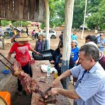 Pá carregadeira viabilizada por Vander foi entregue em Nioaque durante celebração na Colônia Conceição