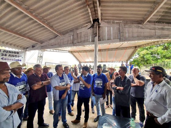 P&aacute; carregadeira viabilizada por Vander foi entregue em Nioaque durante celebra&ccedil;&atilde;o na Col&ocirc;nia Concei&ccedil;&atilde;o