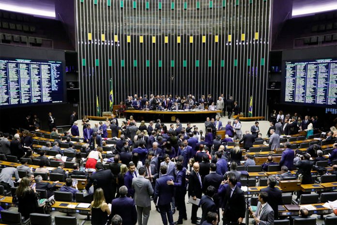 Congresso aprova mudanças na LDO 2020 e créditos adicionais para saúde e educação