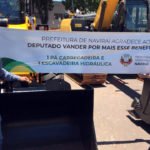 Pá carregadeira e escavadeira hidráulica foram adquiridas graças a emenda parlamentar do deputado Vander