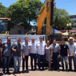 Pá carregadeira e escavadeira hidráulica foram adquiridas graças a emenda parlamentar do deputado Vander