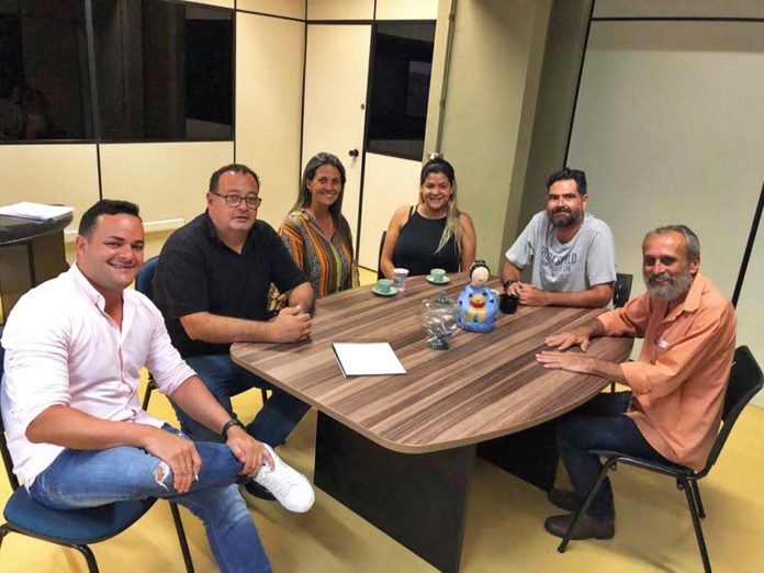 Reunião na FCMS tratou de recursos para cultura em Amambai Reunião na FCMS tratou de recursos para cultura em Amambai