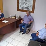 Vander, Xavier e Pastor conversaram sobre as dificuldades da Santa Casa e as possíveis soluções para sanar a situação