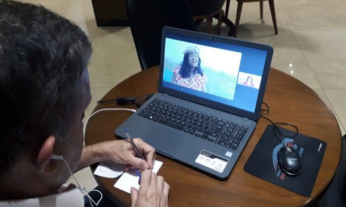 Deputado Vander participa de reuni&atilde;o da Cexquei com artistas