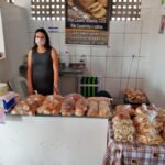Agricultores familiares de Amambai exibem, orgulhosos, seus produtos no Mercado Municipal.