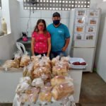 Agricultores familiares de Amambai exibem, orgulhosos, seus produtos no Mercado Municipal.