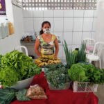 Agricultores familiares de Amambai exibem, orgulhosos, seus produtos no Mercado Municipal.
