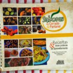 O assessor parlamentar Walber Noleto guarda um exemplar do livro "Sabores do Cerrado e Pantanal"