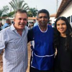 Deputado Vander ao lado de Antenor da Silva e sua filha, no dia da inauguração do Cepaf.