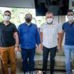 Reunião de Vander e alunos de Medicina com o reitor tratou da antecipação das formaturas dos cursos de saúde