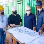 Deputado Vander e reitor Turine vistoriam obra do Mercado Escola e discutem novos projetos