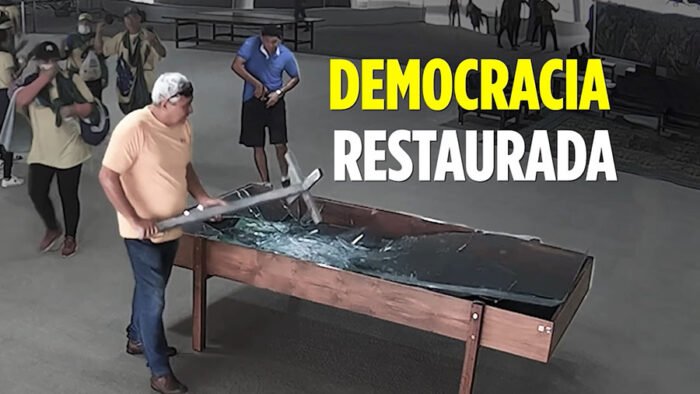 Democracia restaurada