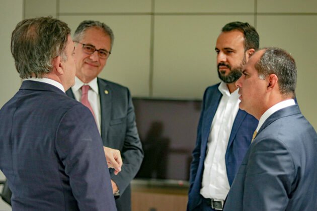 Vander busca autoriza&ccedil;&atilde;o do Inmetro para recapeamento de pneus para motos