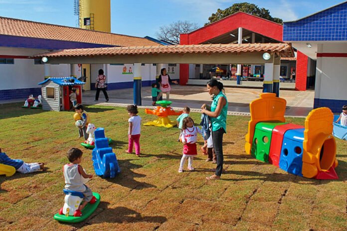MS poderá retomar 29 obras da educação básica com apoio do governo Lula MS poderá retomar 29 obras da educação básica com apoio do governo Lula