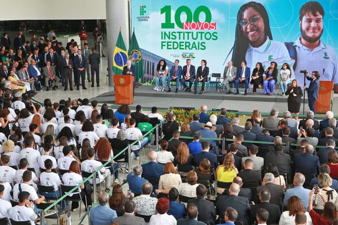 Trabalho de Vander e da bancada garante dois novos campi do IFMS junto ao governo Lula Trabalho de Vander e da bancada garante dois novos campi do IFMS junto ao governo Lula
