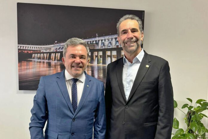 Vander confirma R$ 5 milhões para 10 centros de cultura indígena em MS Vander confirma R$ 5 milhões para 10 centros de cultura indígena em MS