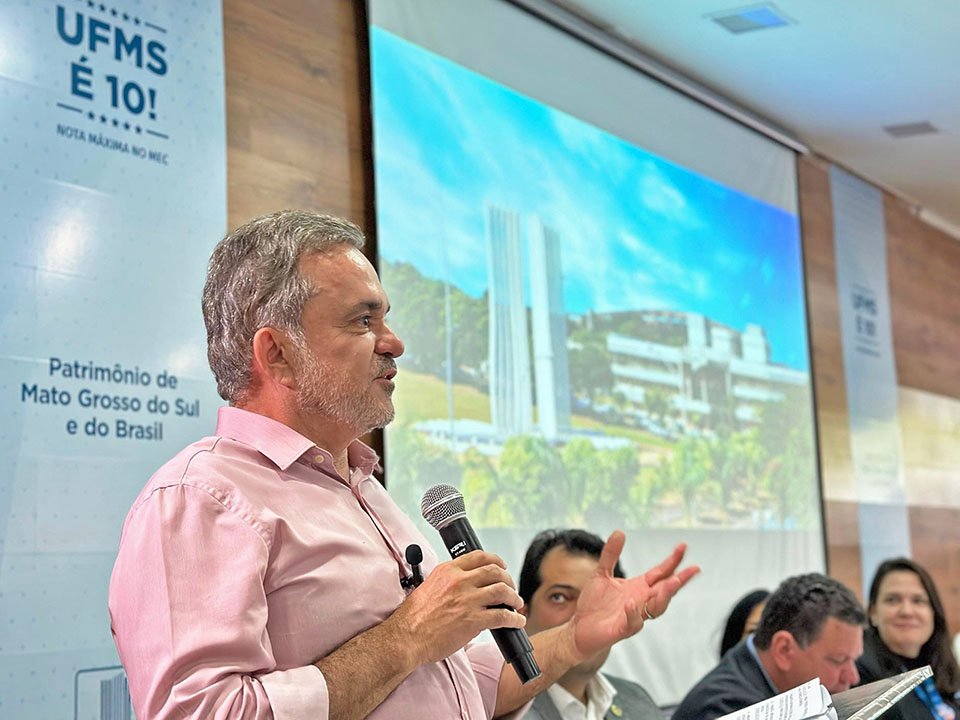 Vander e UFMS lançam projetos estratégicos para ensino, pesquisa e extensão