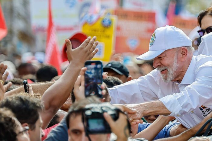 Presidente da República, Luiz Inácio Lula da Silva, durante Caminhada do Dois de Julho.