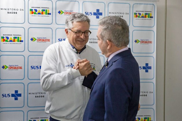 Ministro Padilha recebeu Vander no dia 15 de julho para tratar do Novo PAC Sele&ccedil;&otilde;es 2025