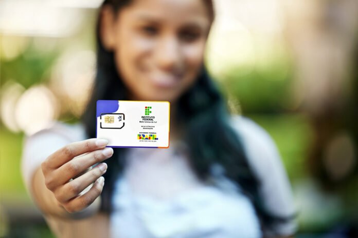 Parceria entre IFMS e Vander garante internet grátis no celular para estudantes